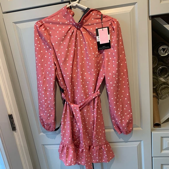 NWT Pretty Little Thing Dress - Picture 2 of 7